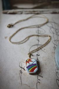 Vintage Scrimshaw Rainbow Pendant Necklace.