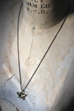 Load image into Gallery viewer, Shining | Organic Star Pendant Necklace.
