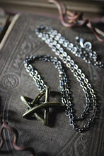 Load image into Gallery viewer, Shining | Organic Star Pendant Necklace.
