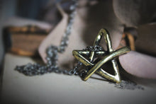 Load image into Gallery viewer, Shining | Organic Star Pendant Necklace.