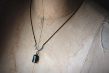 Load image into Gallery viewer, Deluxe Glimpse | Labradorite &amp; Quartz Pendant Necklace.