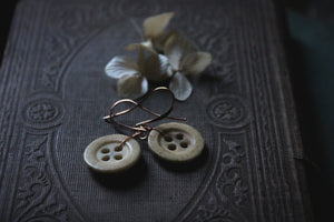 Folk II. Antique Bone Button Earrings.