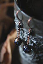 Load image into Gallery viewer, Cackle | Artisan Glass Drop Earrings.