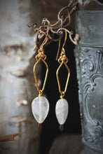 Load image into Gallery viewer, Gleamy | Gemstone Drop Earrings.