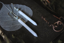 Load image into Gallery viewer, Indie | Quartz Spear Earrings.