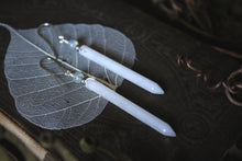 Load image into Gallery viewer, Indie | Quartz Spear Earrings.