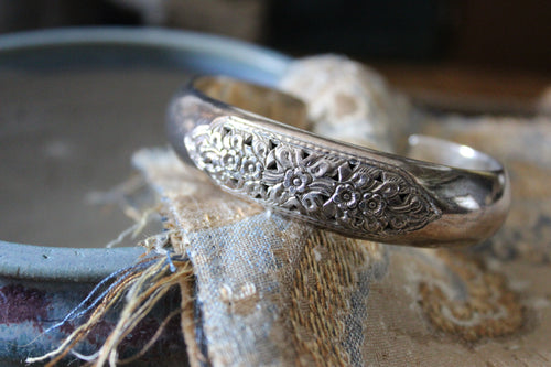 Vintage Sterling Silver Floral Cuff Bracelet.