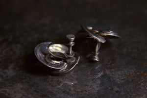 Vintage Silver Swirl Screwback Earrings.