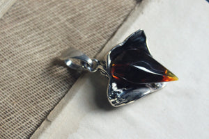 Vintage Sterling Silver & Amber Pendant.