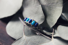 Load image into Gallery viewer, Vintage Sterling Silver Polished Turquoise and Lapis Band Ring.