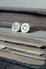 Load image into Gallery viewer, Folk 004. Vintage White Mother of Pearl Shell Button Stud Earrings.