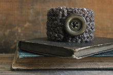 Load image into Gallery viewer, Fallow. Earthy Hand Crocheted Vintage Button Cuff Bracelet.